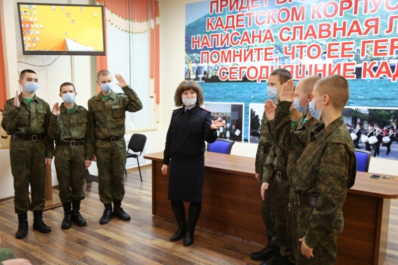 Новороссийские полицейские дали старт ежегодной Всероссийской акции «Студенческий десант»