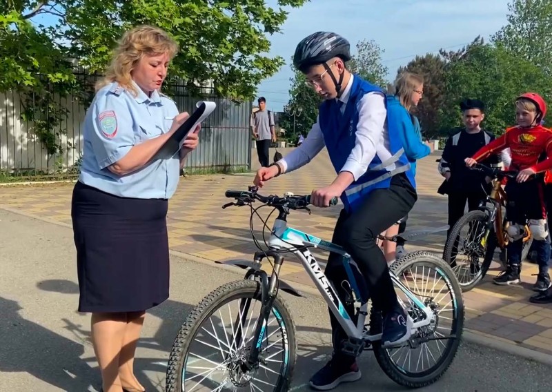 Победителям тамбовского этапа Всероссийского конкурса «Безопасное колесо» подарили велосипеды