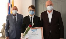 Глава Новороссийска вручил дипломы победителям конкурса «Ученик года»