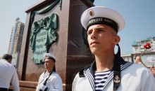 Новороссийск поздравляет моряков!