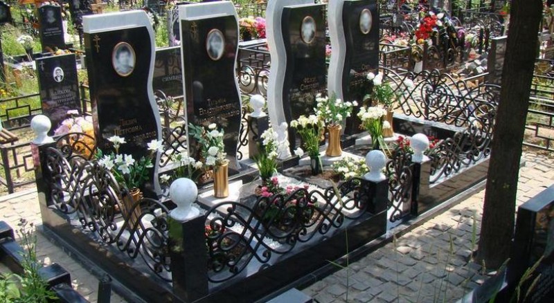 Власти Новороссийска определили кладбища, где разрешены семейные захоронения