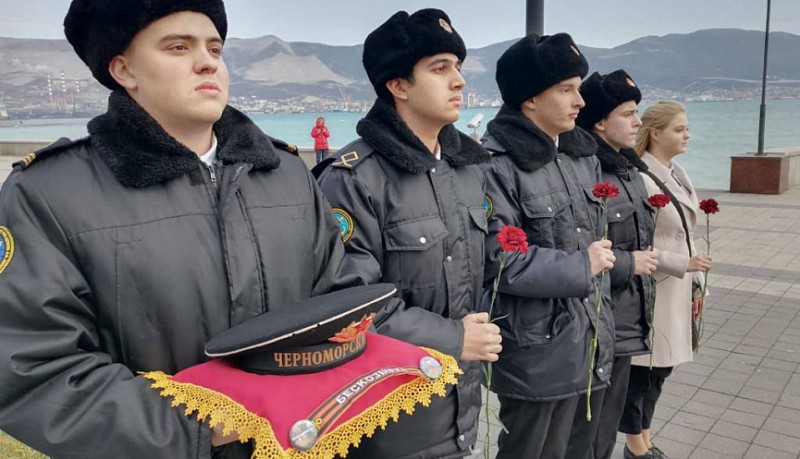 В память о героях-малоземельцах: в Новороссийске прошла акция памяти «Красная гвоздика» 