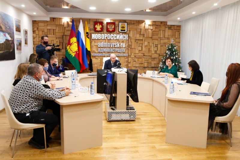 Игорь Дяченко встретился с новороссийскими лауреатами именных премий губернатора Кубани для людей с ограниченными возможностями