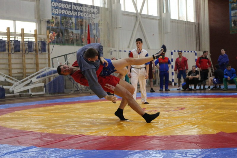 В Новороссийске прошел открытый дивизионный чемпионат ВДВ по самбо