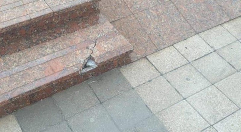 В Новороссийске скейтерам пригрозили уголовной ответственностью за повреждение памятников